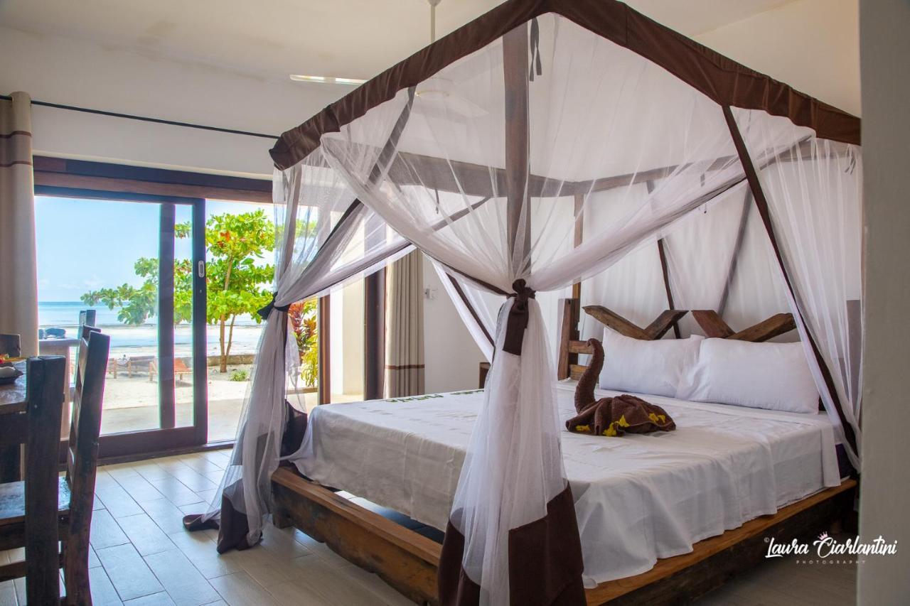 Uroa Zanzibar Vera Beach Hotel By Moonshine Dikoni Exteriör bild