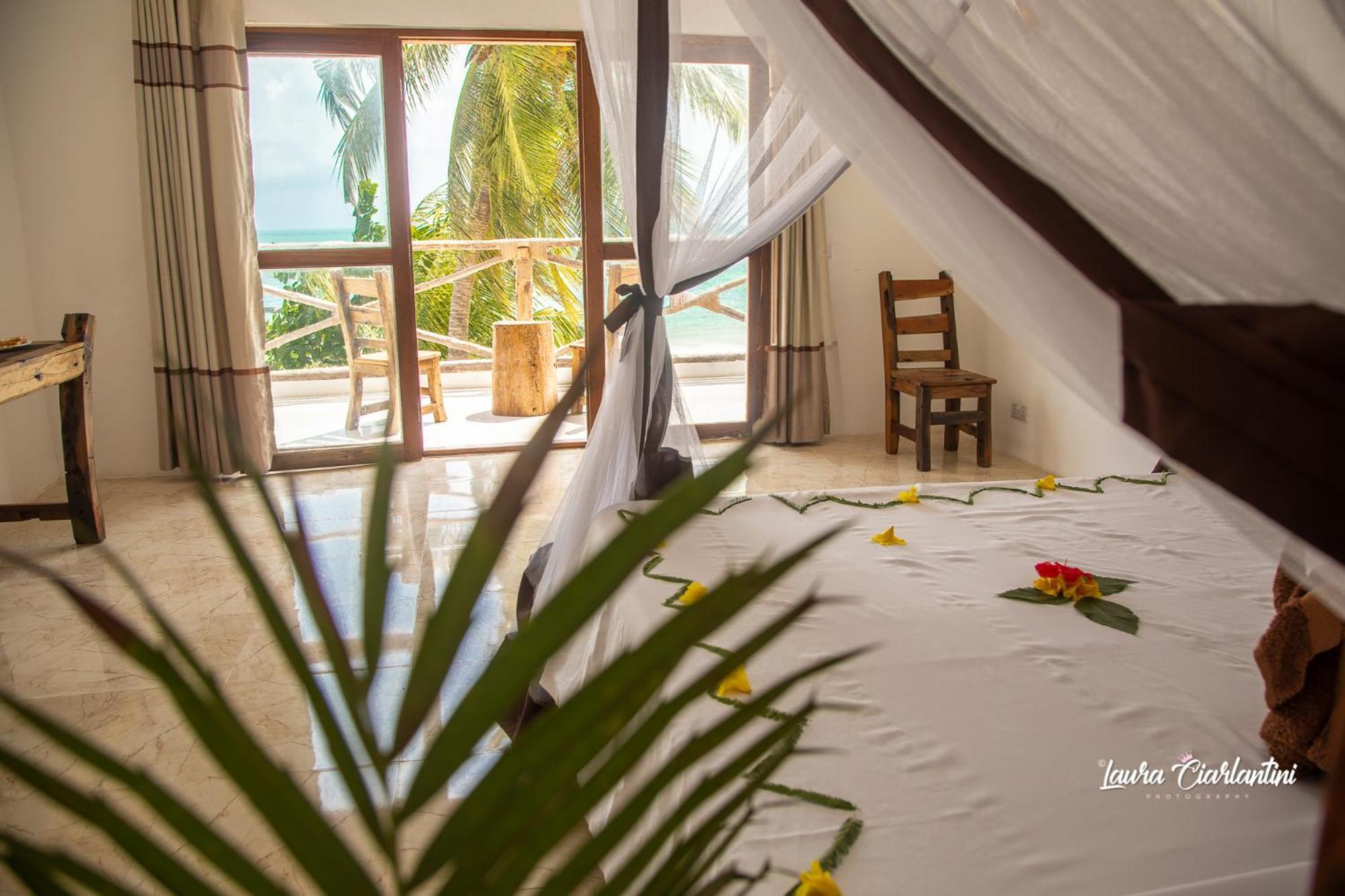 Uroa Zanzibar Vera Beach Hotel By Moonshine Dikoni Exteriör bild