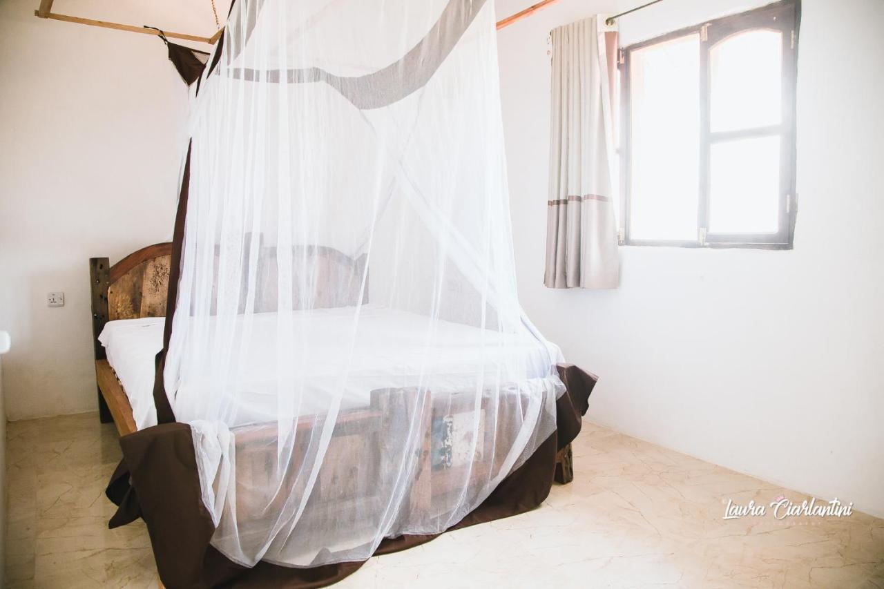 Uroa Zanzibar Vera Beach Hotel By Moonshine Dikoni Exteriör bild